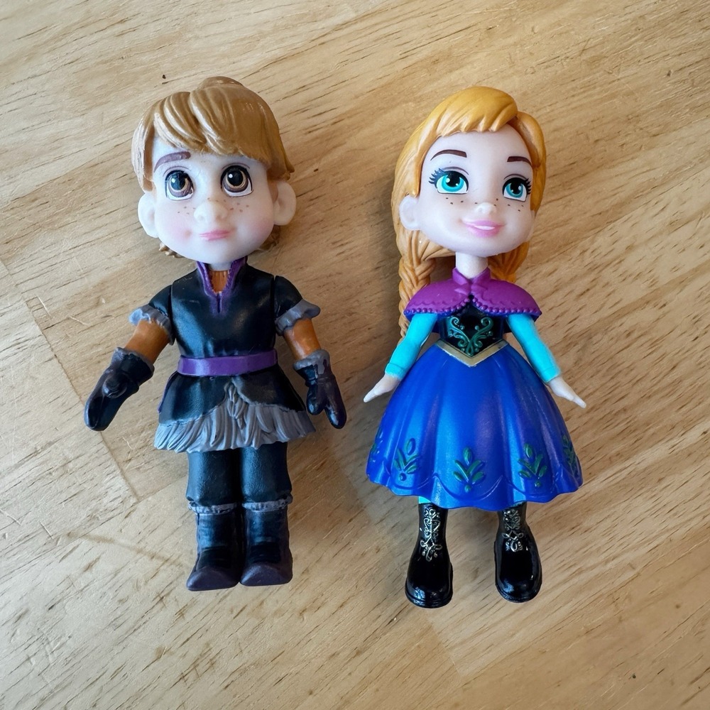 Disney FROZEN Young KRISTOFF Anna Lot 3.5" Tall FIGURE Handheld Frozen Character
